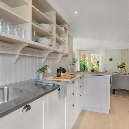 Casa de Férias Lovely In With Wifi Føllenslev